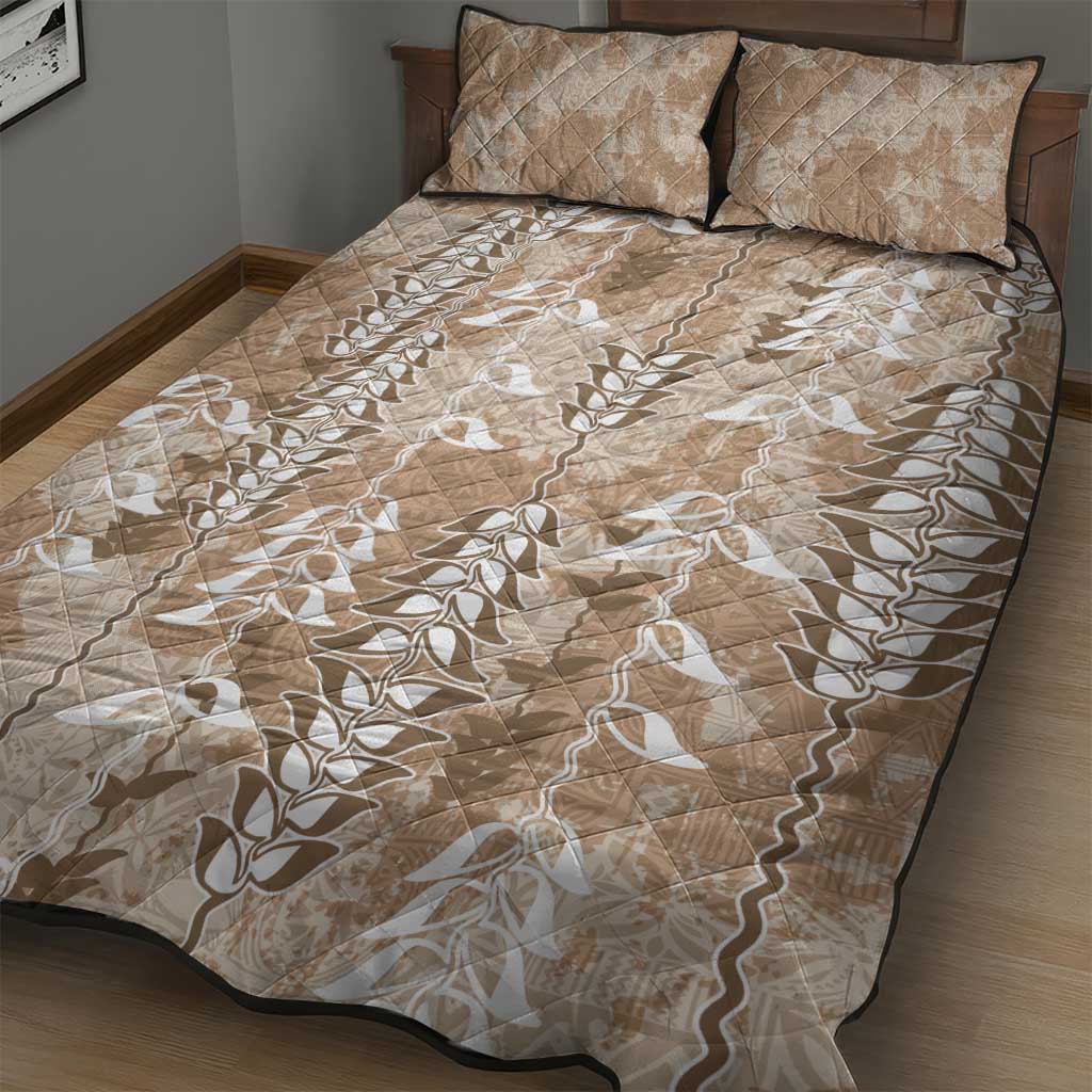 Beige Hawaii Tapa Pattern Quilt Bed Set With Heliconia Vintage Style