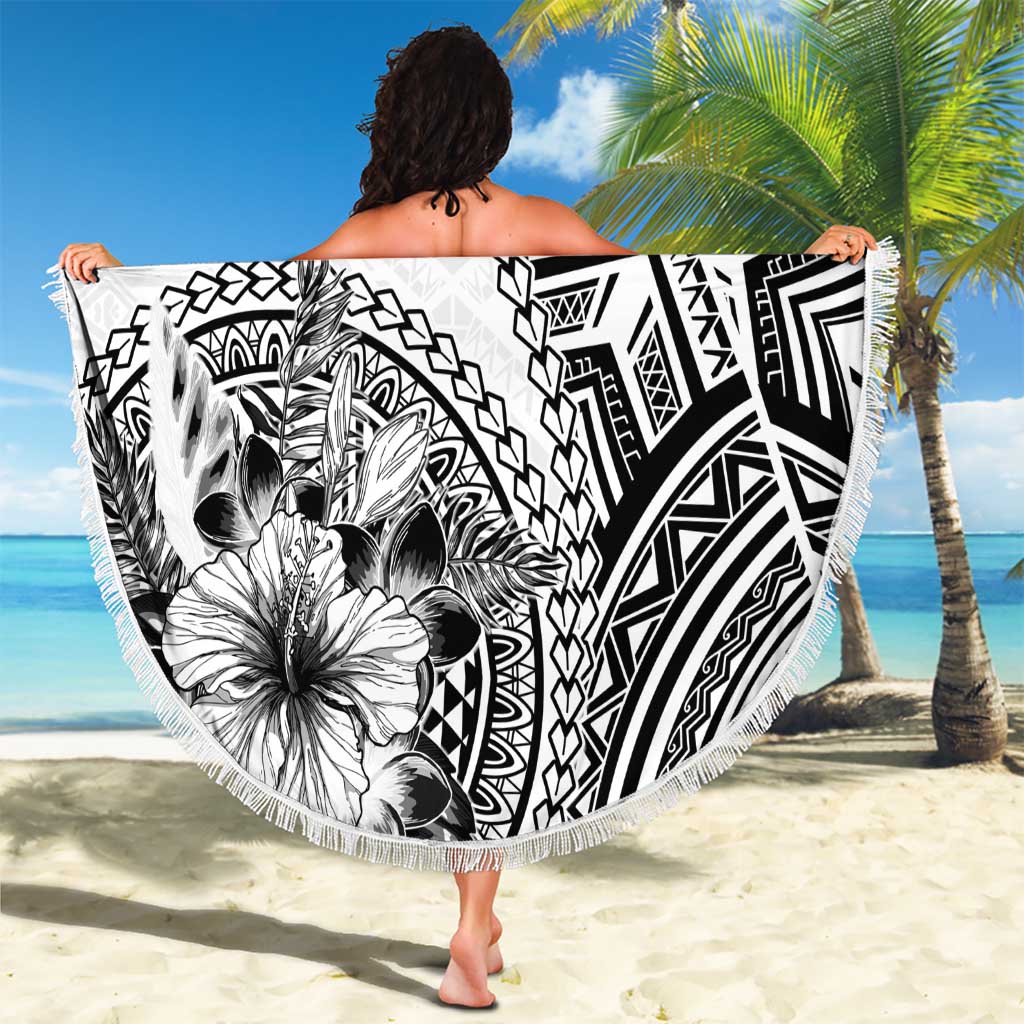 Hibiscus With White Austronesian Tattoo Pattern Beach Blanket - Polynesian Pride