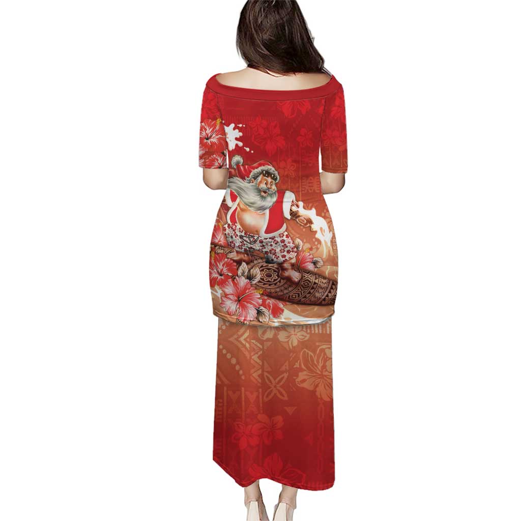 Hawaii Funny Christmas Puletasi Santa Surfing With Tapa Pattern - Polynesian Pride
