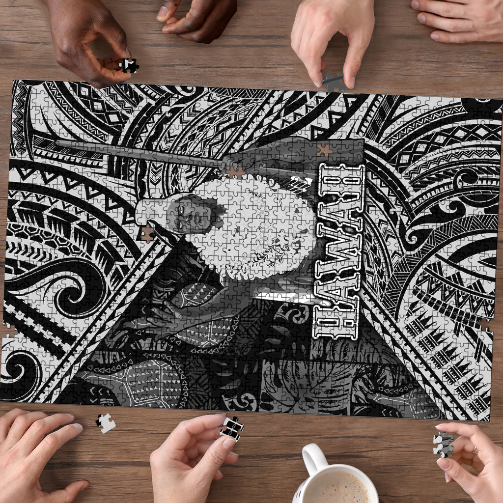 Hawaii King Kamehameha Puzzle With Hawaiian Ipu Motifs Black Version