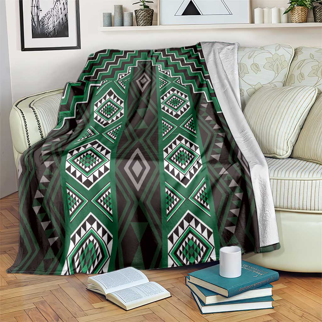 New Zealand Aotearoa Blanket Green Poutama With Taniko Pattern LT05