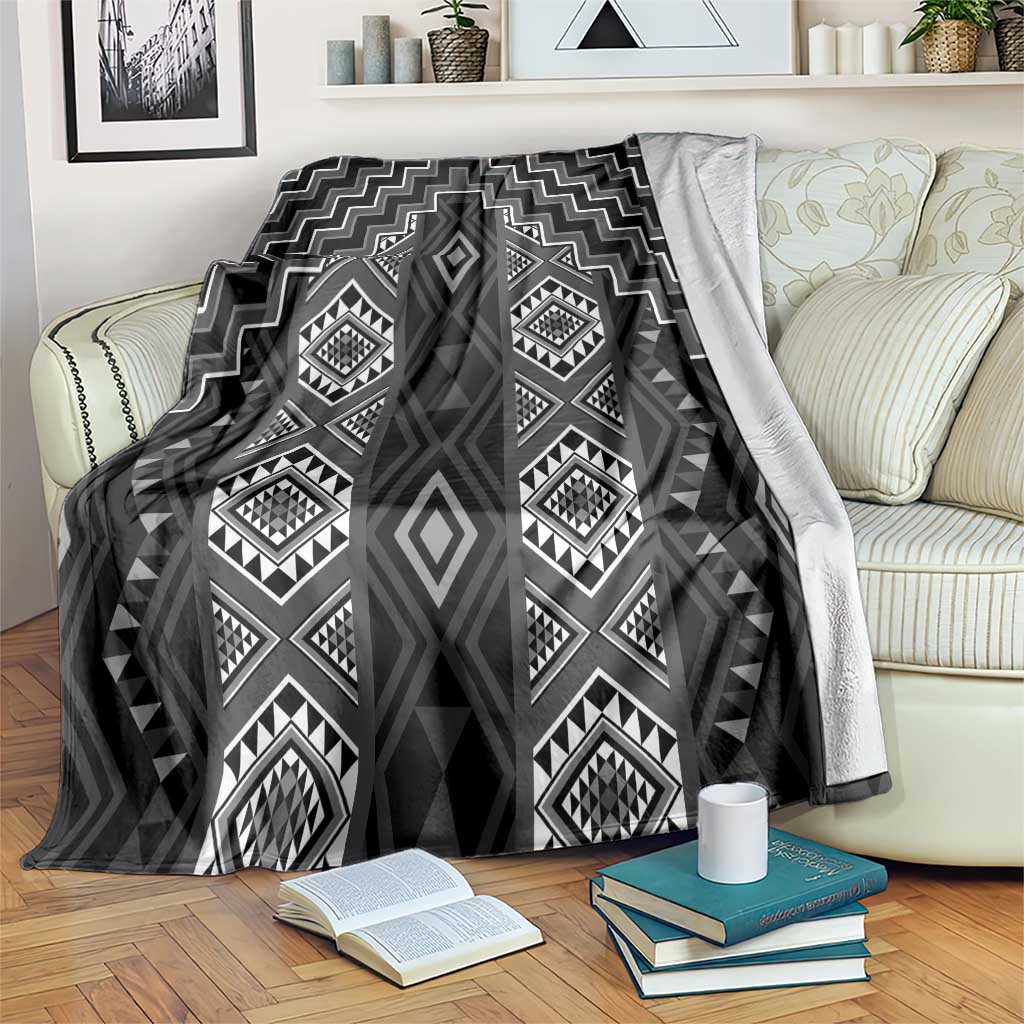 New Zealand Aotearoa Blanket Black Poutama With Taniko Pattern LT05