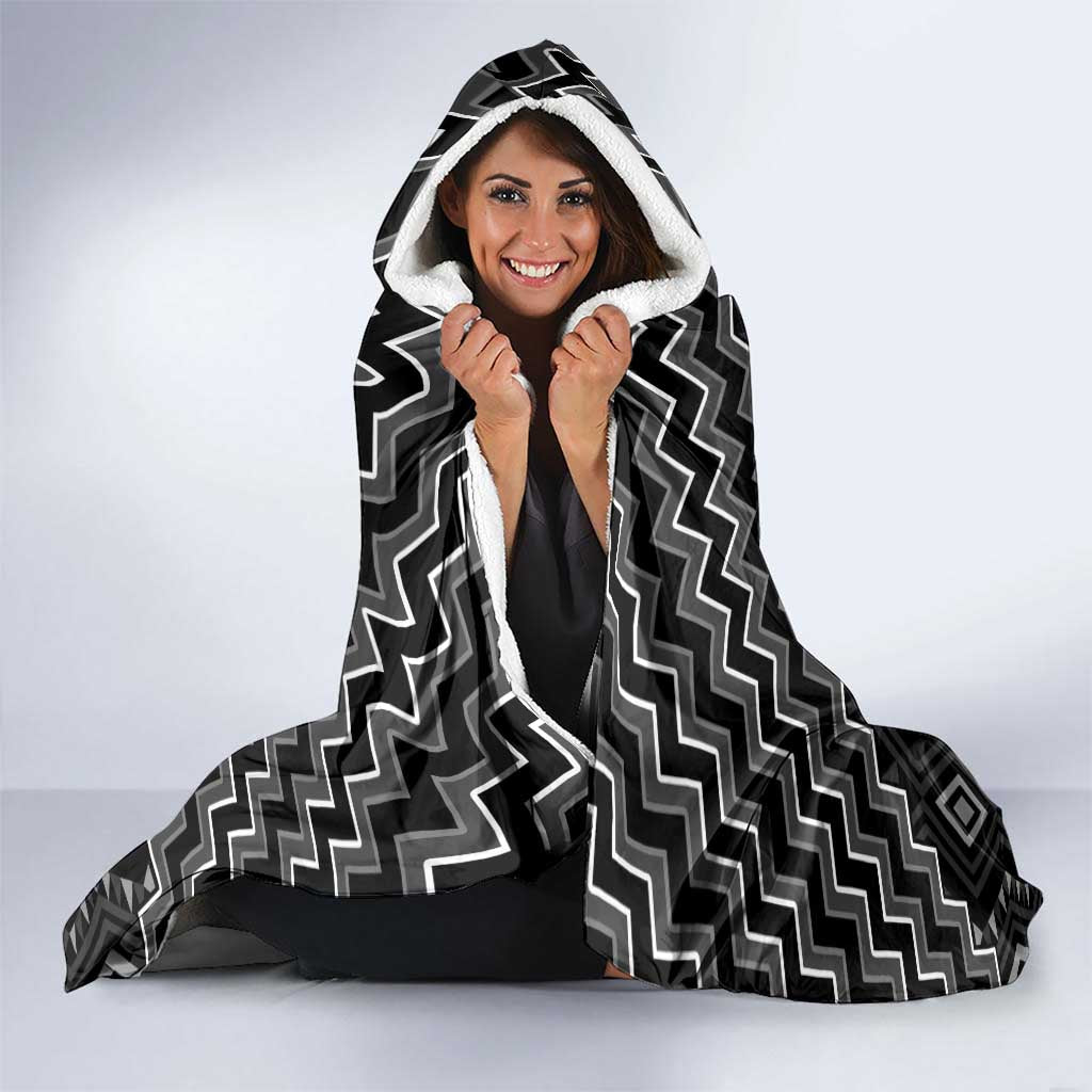 New Zealand Aotearoa Hooded Blanket Black Poutama With Taniko Pattern LT05