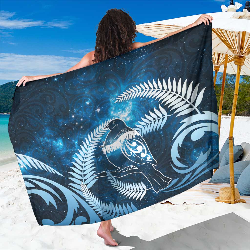 New Zealand Matariki Sarong Pigeon Kereru Maori Fern Art