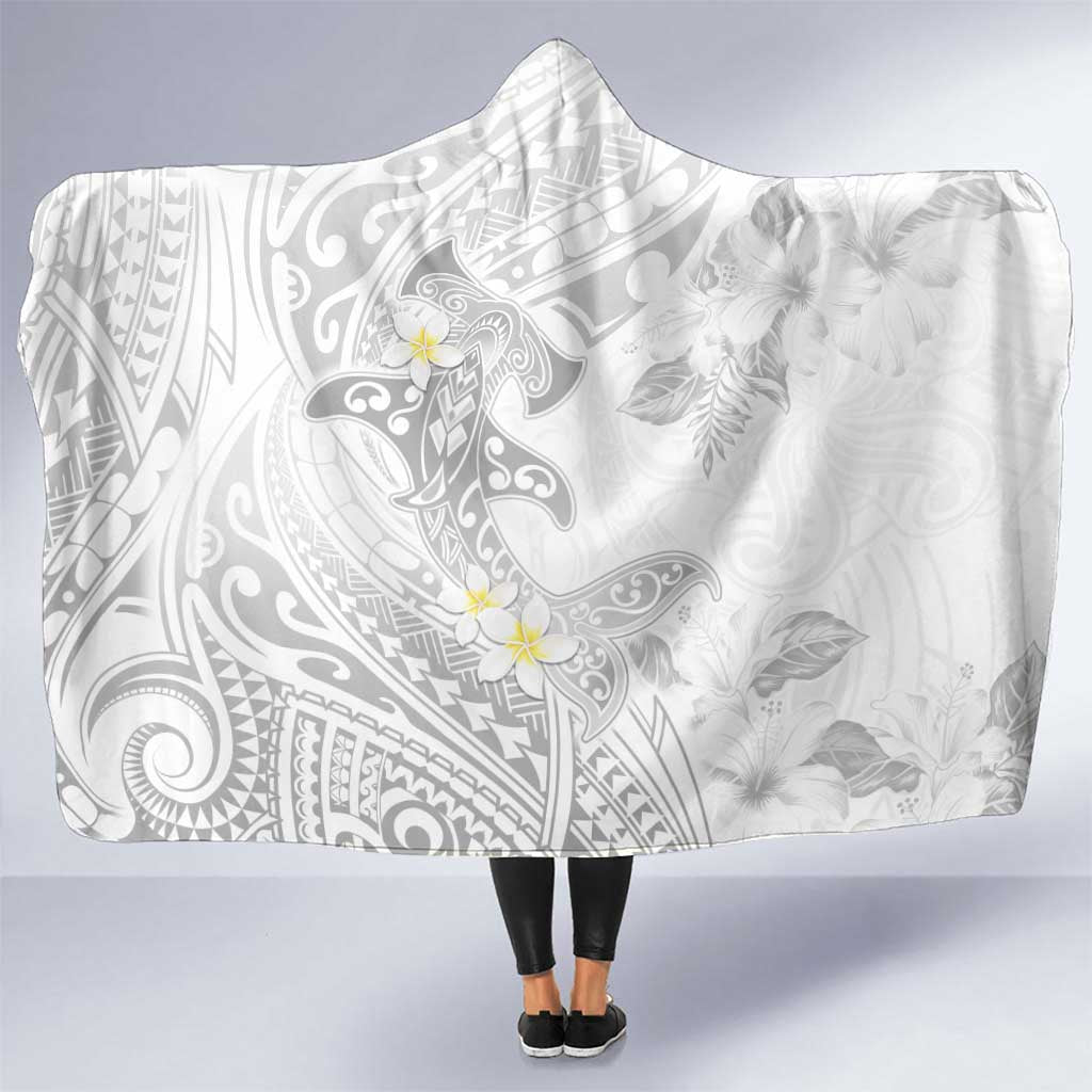 Polynesia Hammerhead Shark Hooded Blanket Tropical Flowers Tribal Pattern White LT05 One Size White - Polynesian Pride