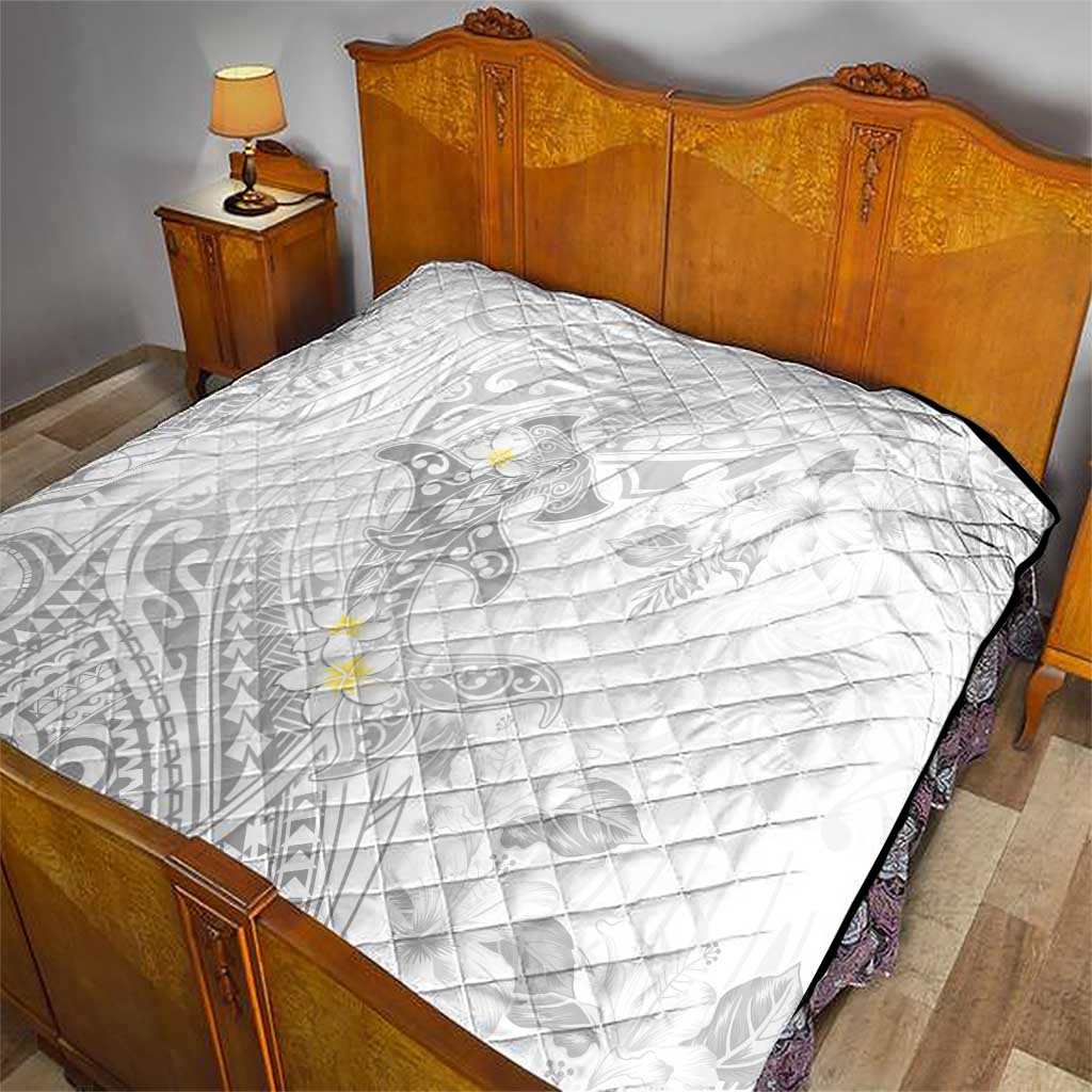 Polynesia Hammerhead Shark Quilt Tropical Flowers Tribal Pattern White LT05 - Polynesian Pride