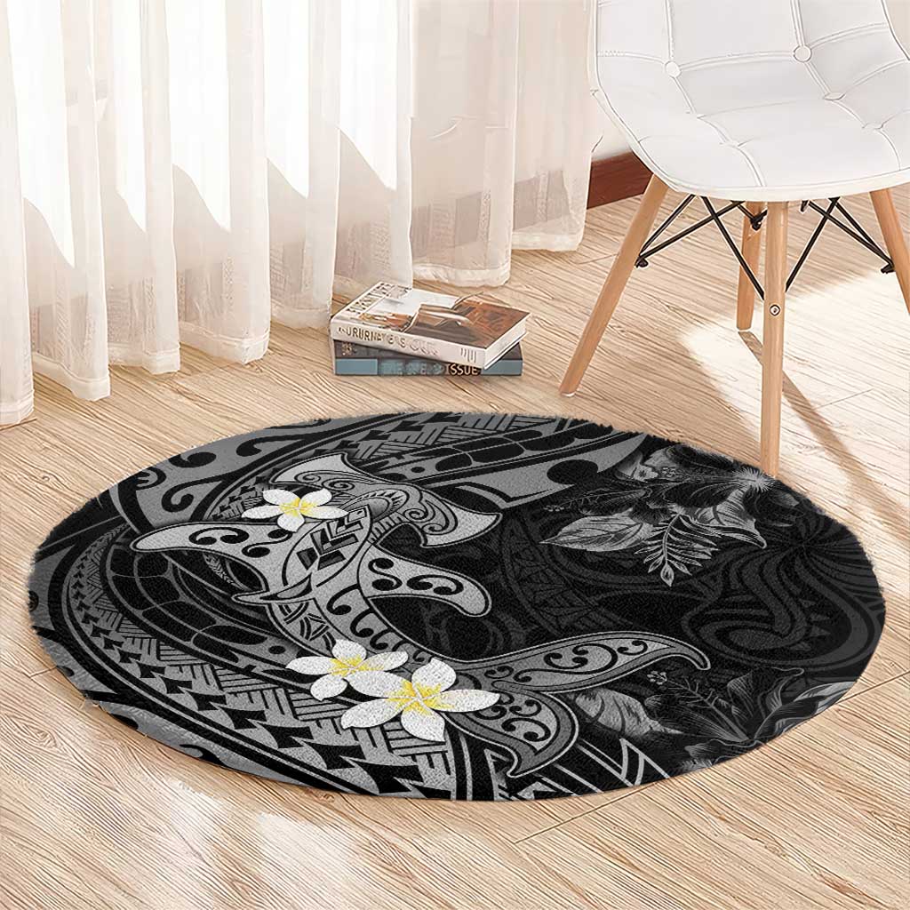 Polynesia Hammerhead Shark Round Carpet Tropical Flowers Tribal Pattern Black