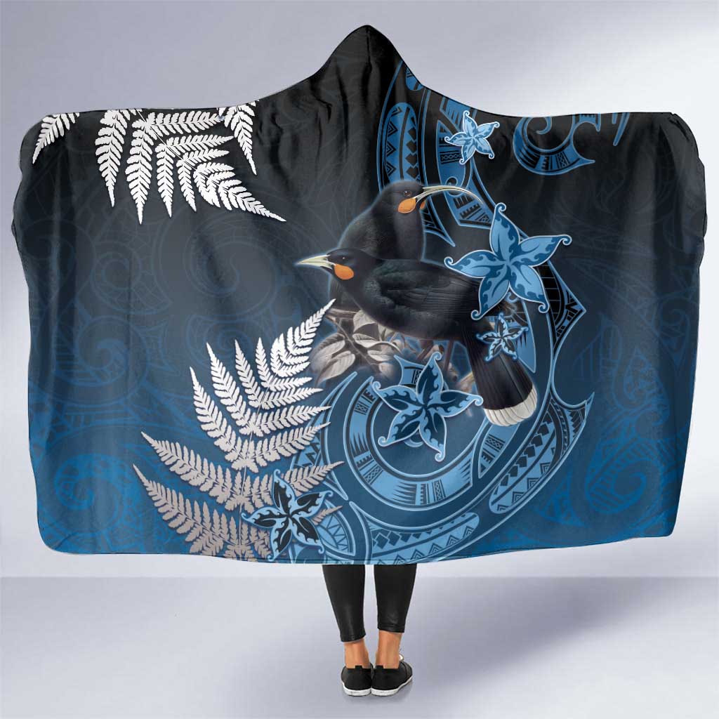 New Zealand Huia Bird Hooded Blanket Aotearoa Maori Pattern