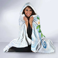 Guam Chamorro Hooded Blanket Guasali Flowers Curves Style