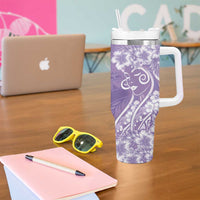 Polynesian Women's Day Tumbler With Handle Purple Hibiscus Flowers With Polynesian Pattern