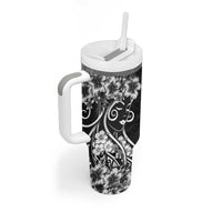 Polynesian Women's Day Tumbler With Handle Black Hibiscus Flowers With Polynesian Pattern