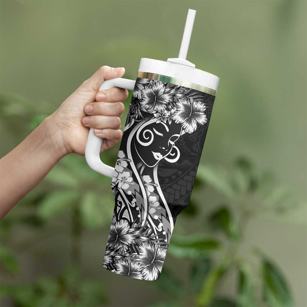 Polynesian Women's Day Tumbler With Handle Black Hibiscus Flowers With Polynesian Pattern