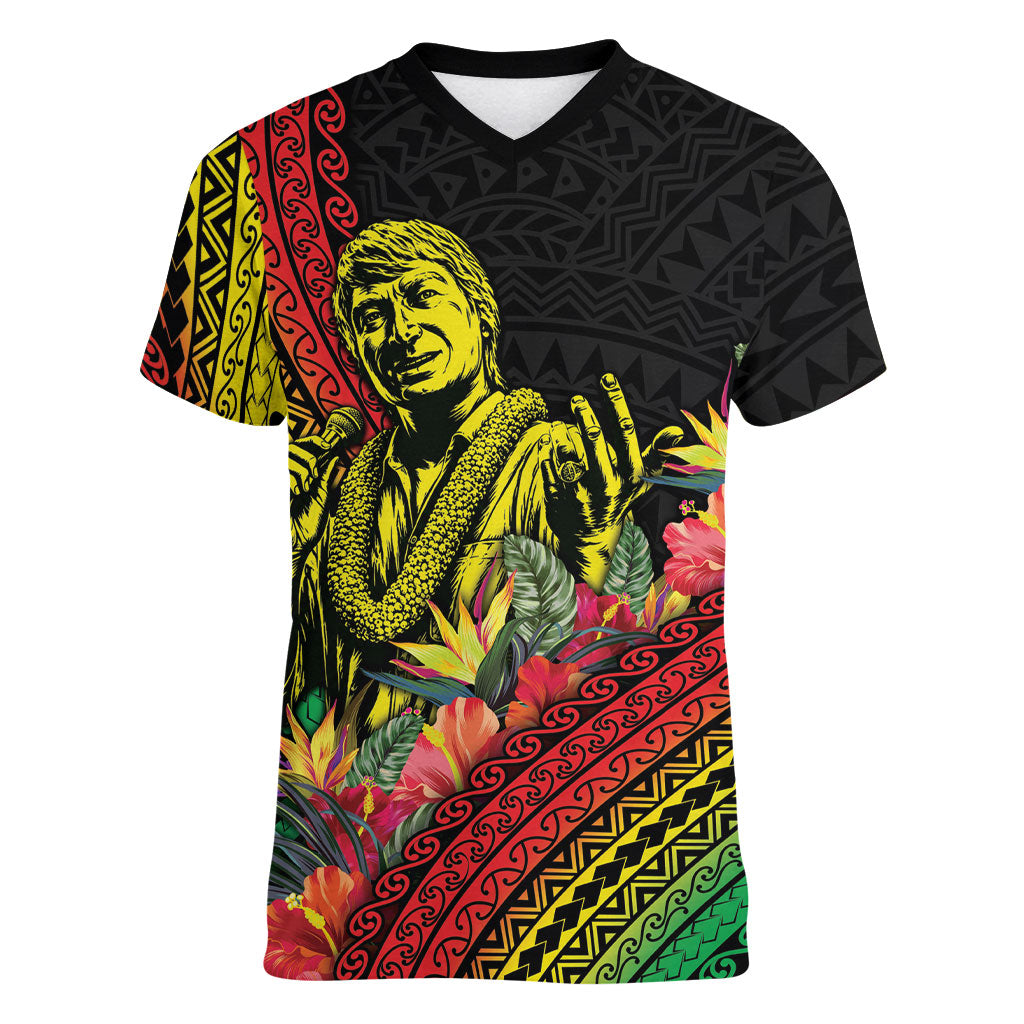 Retro Hawaiian Singer Women V-Neck T-Shirt Polynesian Style Tropical Flowers