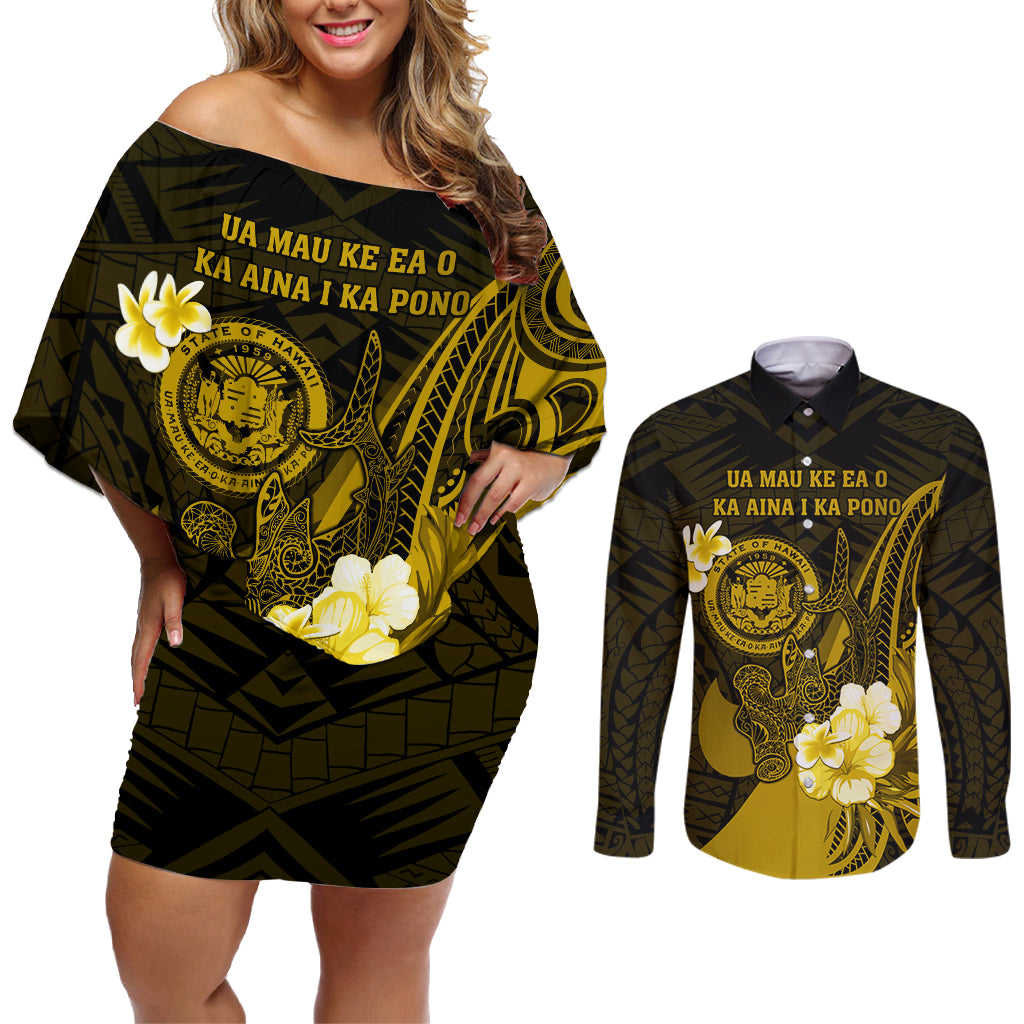 Personalised Hawaii State Motto Couples Matching Off Shoulder Short Dress and Long Sleeve Button Shirt Hawaiian Tribal Gold Hammerhead Shark LT05 Gold - Polynesian Pride
