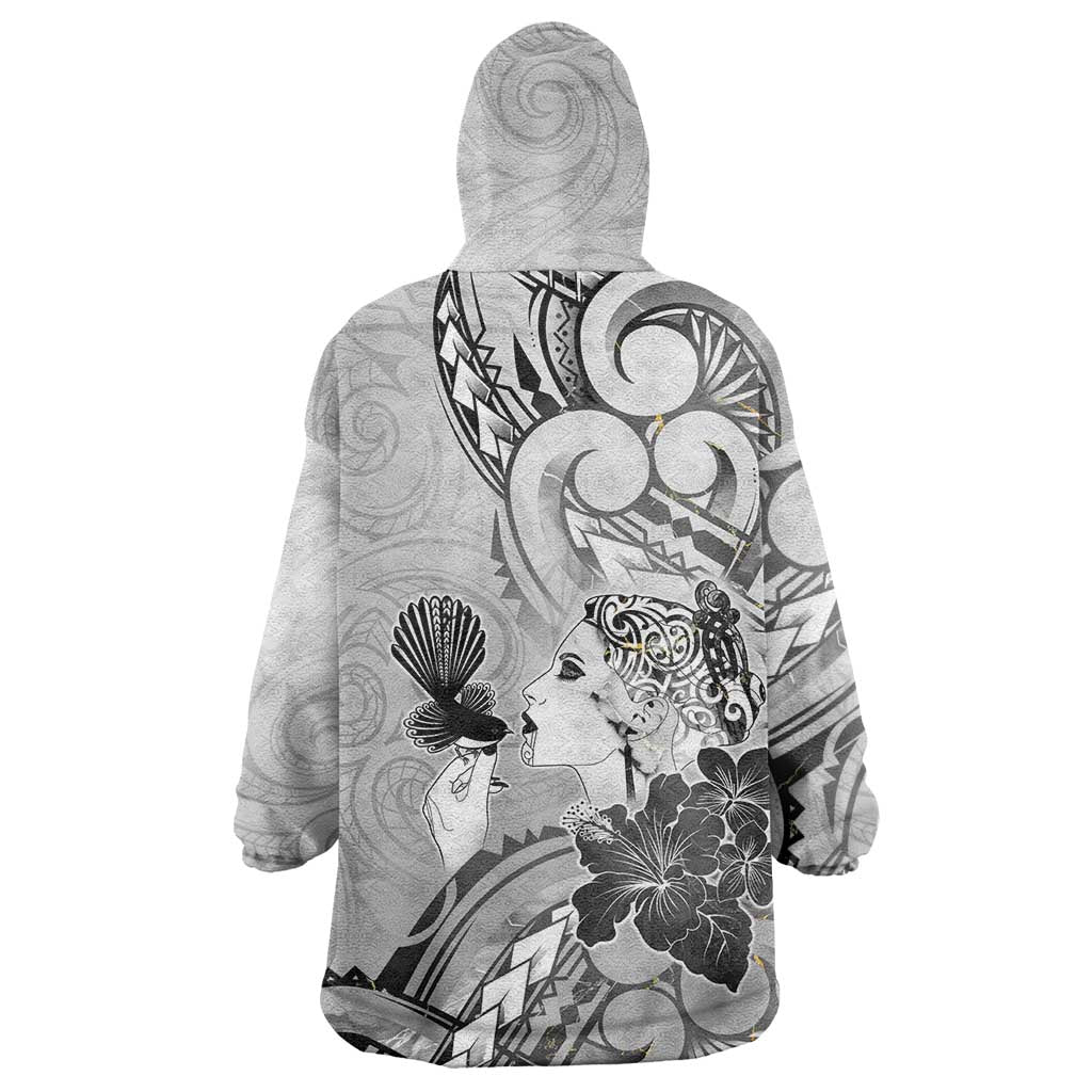 Aotearoa Maori Wahine Wearable Blanket Hoodie Fantail Bird Black Gold Marble