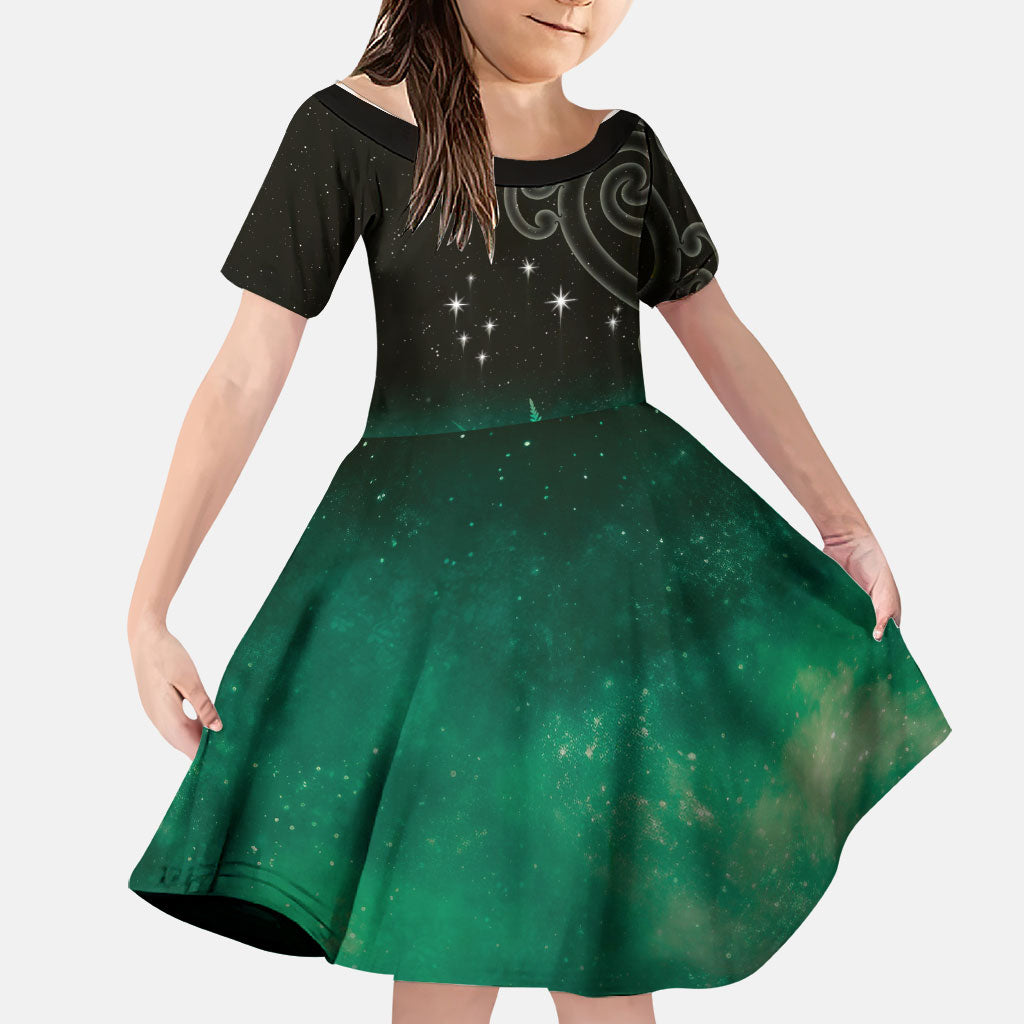 New Zealand Matariki Family Matching Mermaid Dress and Hawaiian Shirt Pleiades Star Cluster Green Galaxy LT05 Daughter's Dress Green - Polynesian Pride