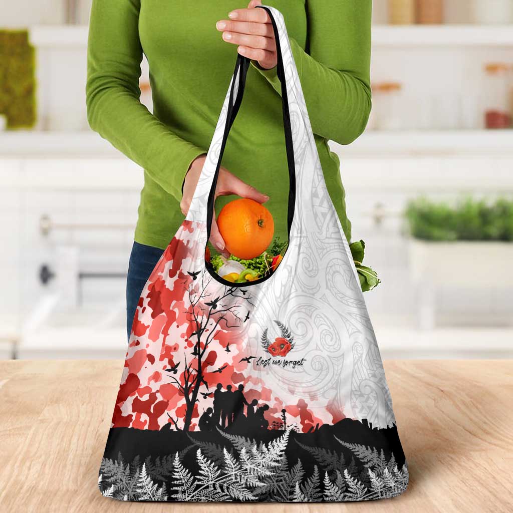 Kei Wareware Tatou New Zealand ANZAC Day Grocery Bag Lest We Forget