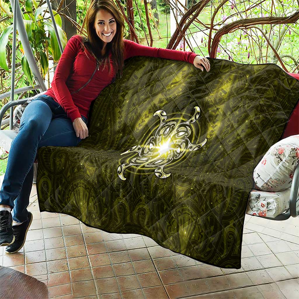 New Zealand Matariki Hiwaiterangi Quilt Maori Moko Yellow Galaxy