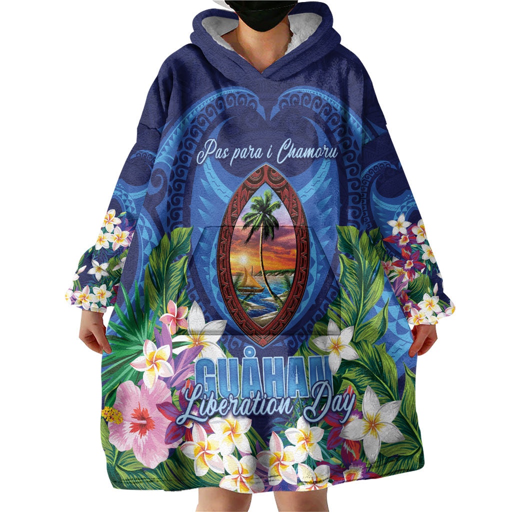 Guam Liberation Day Wearable Blanket Hoodie Pas Para I Chamoru LT05 - Polynesian Pride