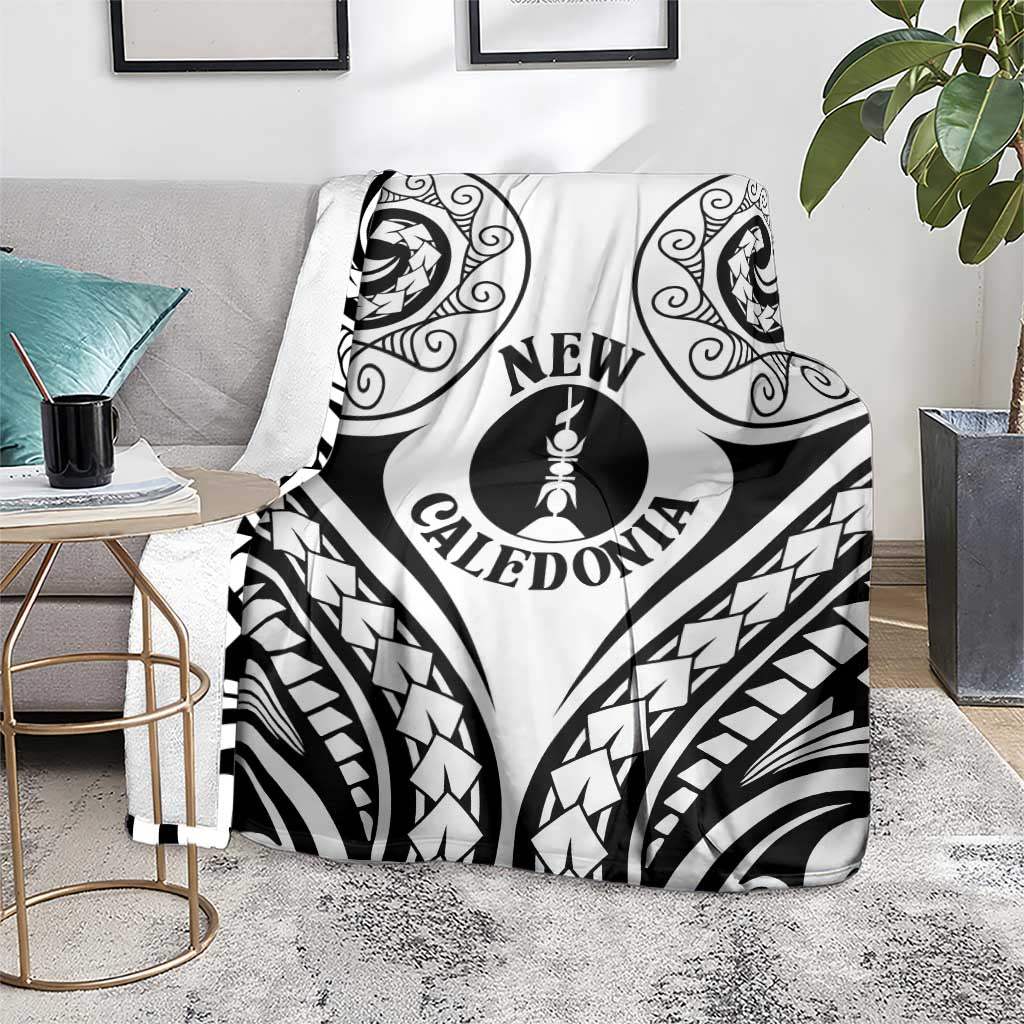 New Caledonia Day Blanket Polynesian Curves White Color - Polynesian Pride