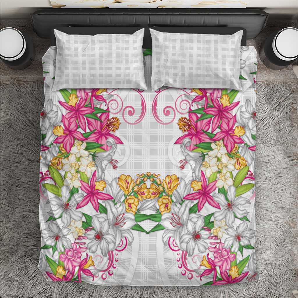 Hawaii Palaka Bedding Set White Tribal Pattern With Tropical Flowers - Polynesian Pride