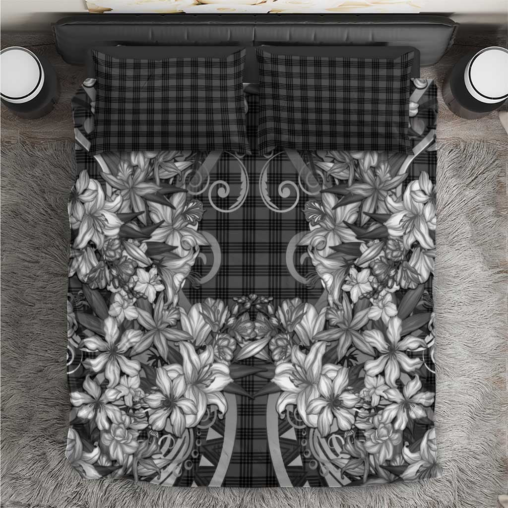 Hawaii Palaka Bedding Set Black Tribal Pattern With Tropical Flowers - Polynesian Pride