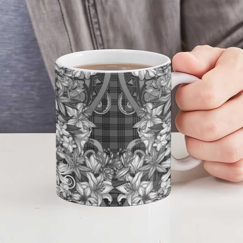 Hawaii Palaka Ceramic Mug Black Tribal Pattern With Tropical Flowers - Polynesian Pride