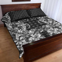 Hawaii Palaka Quilt Bed Set Black Tribal Pattern With Tropical Flowers - Polynesian Pride