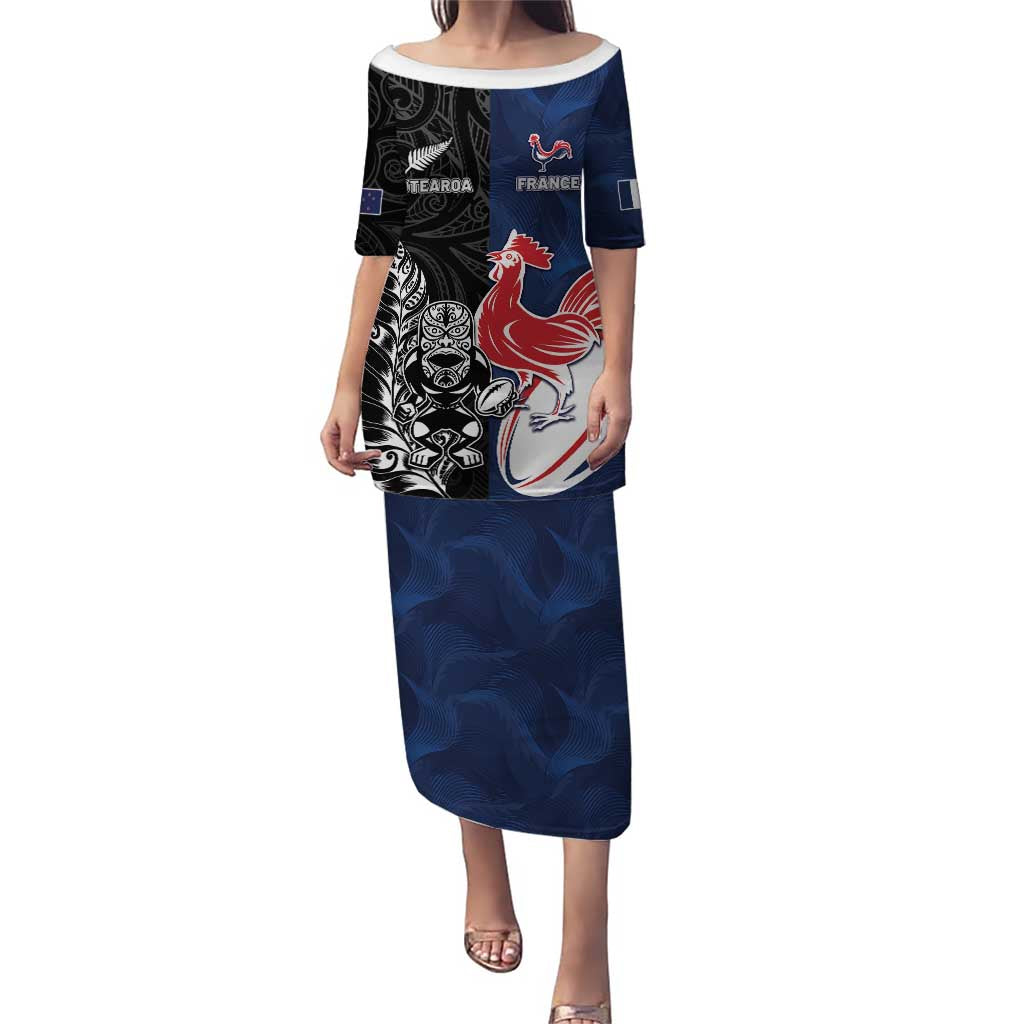 France And New Zealand Rugby Custom Puletasi Les Bleus Rooster With Maori Tiki - Polynesian Pride
