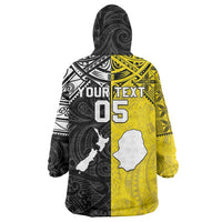 Custom New Zealand Maori And Niue Hiapo Wearable Blanket Hoodie Lizard And Coconut Crab Together