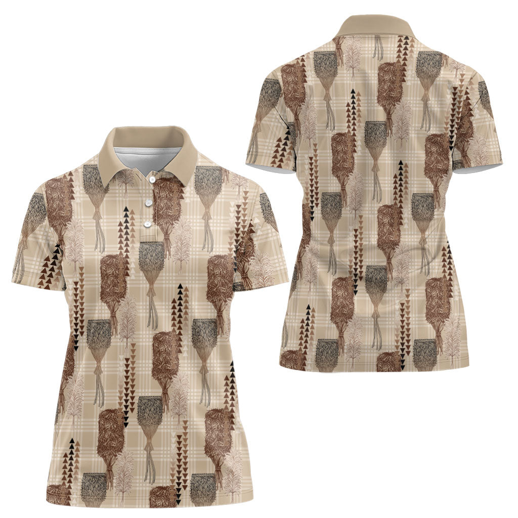 Aloha Hawaii Vintage Kahili Pa'a Lima Women Polo Shirt Palaka Print Cozy Beige