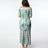 Aloha Hawaii Vintage Kahili Pa'a Lima Puletasi Palaka Print Mossy Teal