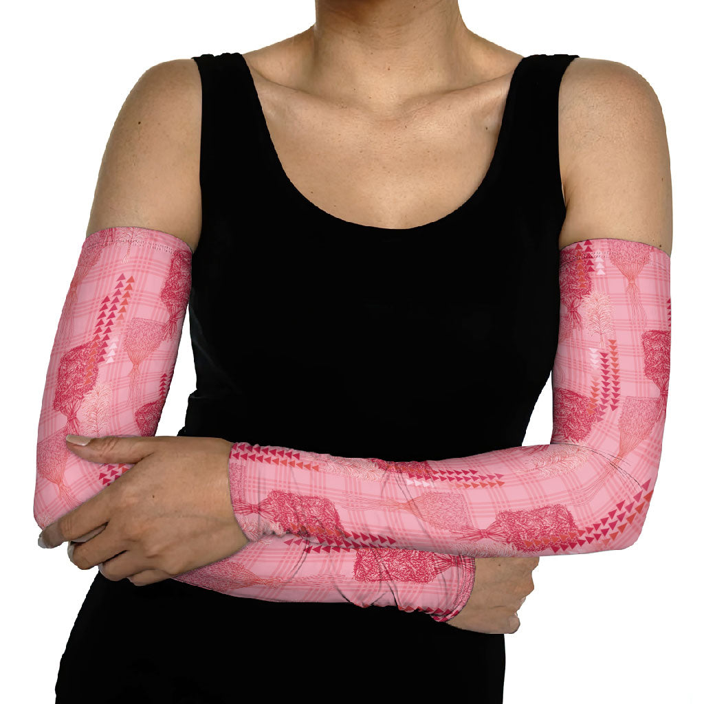 Aloha Hawaii Vintage Kahili Pa'a Lima Arm Sleeves Palaka Print Berry Pink