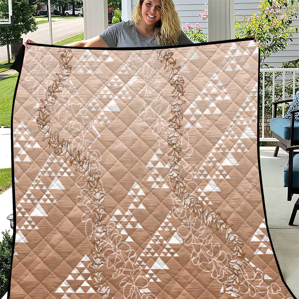 Hawaii Beige Kapa Quilt Vintage 'Ohe Kāpala Motifs Mix Plumeria Leis