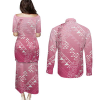 Hawaii Rose Pink Kapa Couples Matching Puletasi and Long Sleeve Button Shirt Vintage 'Ohe Kāpala Motifs Mix Plumeria Leis LT7 - Polynesian Pride