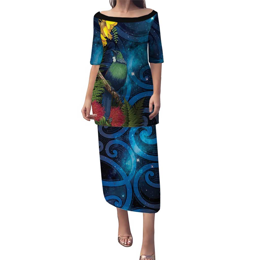 Tui Bird New Zealand Starry Sky Family Matching Puletasi and Hawaiian Shirt Maori Koru LT7 Mom's Dress Galaxy - Polynesian Pride