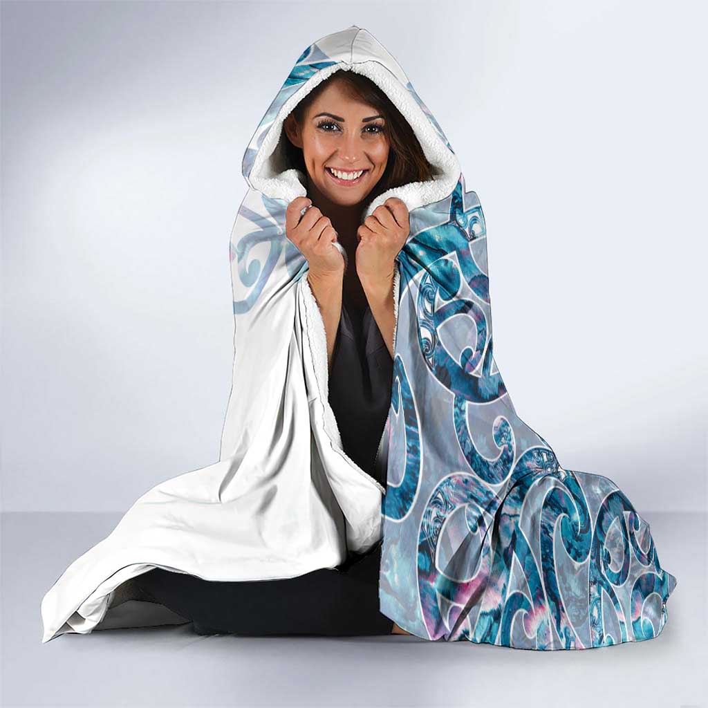 Turquoise Paua Shell Maori Hooded Blanket Koru Kowhaiwhai - Polynesian Pride