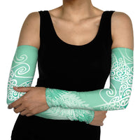 Aotearoa Maori Koru Curves Arm Sleeves Silver Ferns - Mint