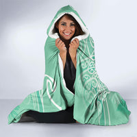 Aotearoa Maori Koru Curves Hooded Blanket Silver Ferns - Mint