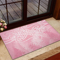 Aotearoa Maori Koru Curves Rubber Doormat Silver Ferns - Rose Pink