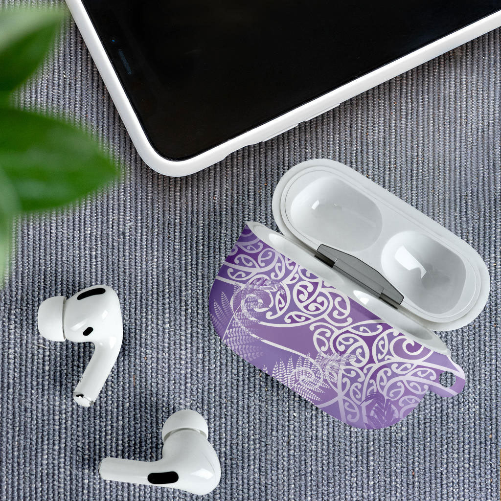 Aotearoa Maori Koru Curves AirPods Case Silver Ferns - Amethyst
