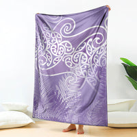 Aotearoa Maori Koru Curves Blanket Silver Ferns - Amethyst