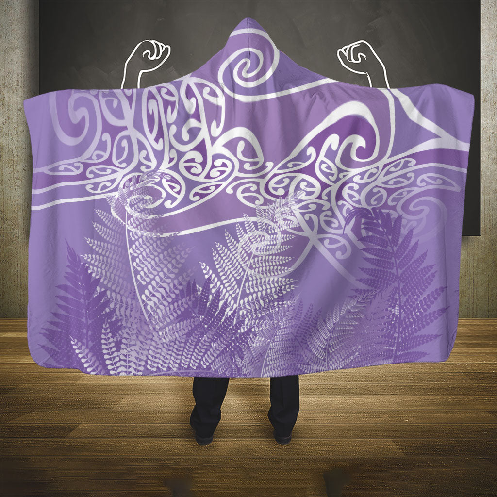 Aotearoa Maori Koru Curves Hooded Blanket Silver Ferns - Amethyst