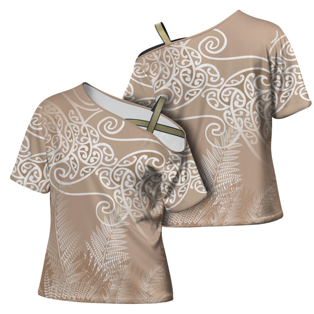 Aotearoa Maori Koru Curves Cross Shoulder Shirt Silver Ferns - Mocha