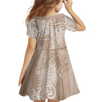 Aotearoa Maori Koru Curves Family Matching Off Shoulder Maxi Dress and Hawaiian Shirt Silver Ferns - Mocha LT7 - Polynesian Pride
