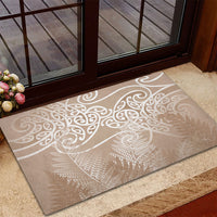 Aotearoa Maori Koru Curves Rubber Doormat Silver Ferns - Mocha