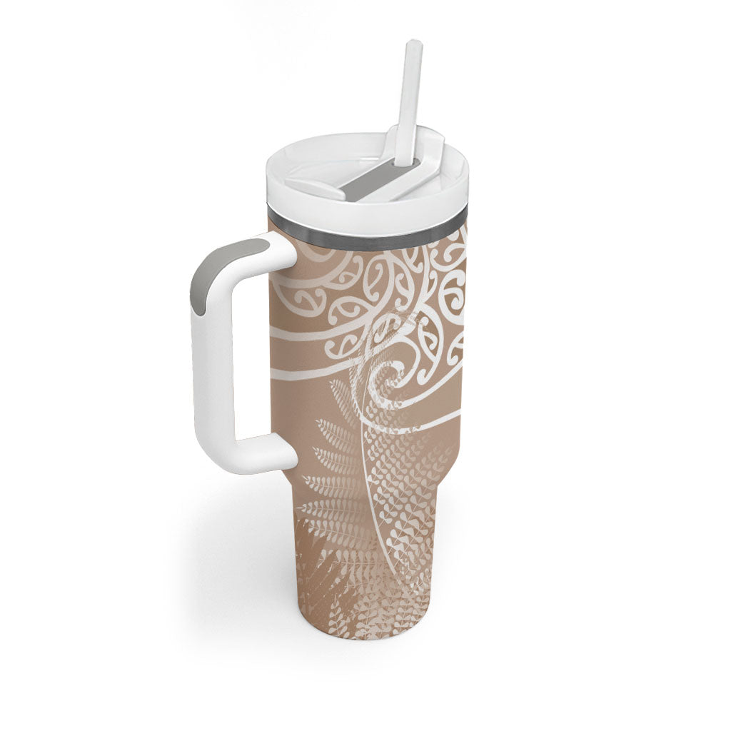 Aotearoa Maori Koru Curves Tumbler With Handle Silver Ferns - Mocha