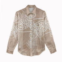 Aotearoa Maori Koru Curves Women Casual Shirt Silver Ferns - Mocha