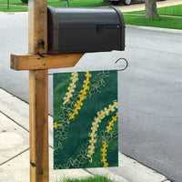 Hawaii Puakenikeni - Maile Lei Garden Flag Sage Green