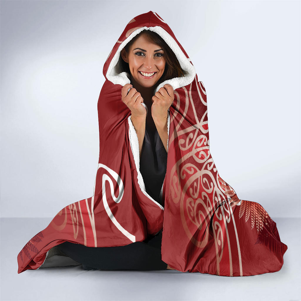 Aotearoa Maori Koru Curves Hooded Blanket Silver Ferns - Crimson Red